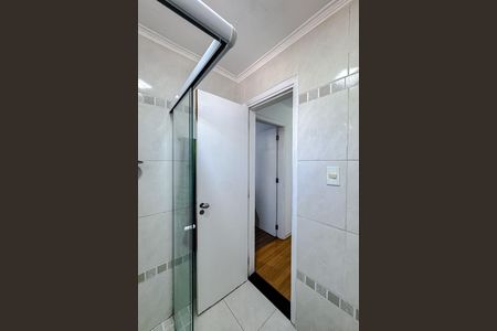 Apartamento à venda com 70m², 2 quartos e 1 vaga Apartamento à venda com 70m², 2 quartos e 1 vagaBanheiro