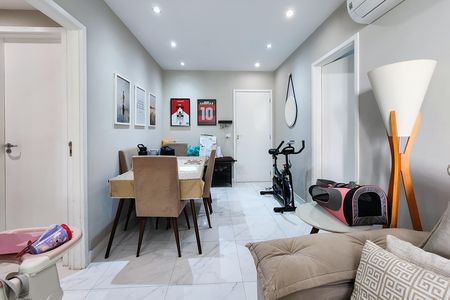 Apartamento à venda com 88m², 3 quartos e 1 vaga Apartamento à venda com 88m², 3 quartos e 1 vagaSala