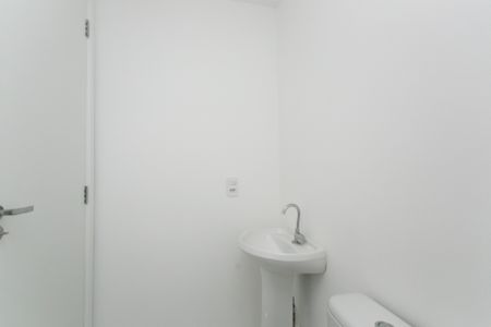 Casa de condomínio para alugar com 32m², 2 quartos e sem vaga Casa de condomínio para alugar com 32m², 2 quartos e sem vagaBanheiro