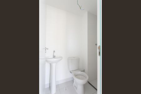 Casa de condomínio para alugar com 32m², 2 quartos e sem vaga Casa de condomínio para alugar com 32m², 2 quartos e sem vagaBanheiro