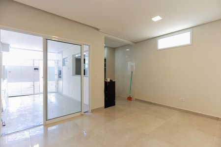 Sala de casa para alugar com 3 quartos, 68m² em Jardim Carlu, São Paulo
