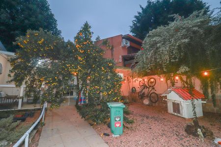 Casa para alugar com 50m², 2 quartos e 4 vagasQuintal