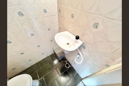 Apartamento à venda com 92m², 3 quartos e 2 vagas Apartamento à venda com 92m², 3 quartos e 2 vagasBanheiro da Garagem