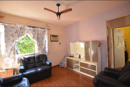 Sala de apartamento para alugar com 2 quartos, 48m² em Vila Valqueire, Rio de Janeiro