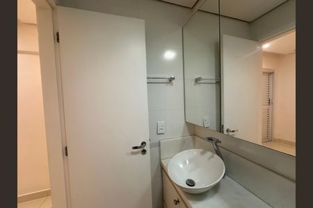 Apartamento para alugar com 78m², 2 quartos e 2 vagas Apartamento para alugar com 78m², 2 quartos e 2 vagasBanheiro da Suíte