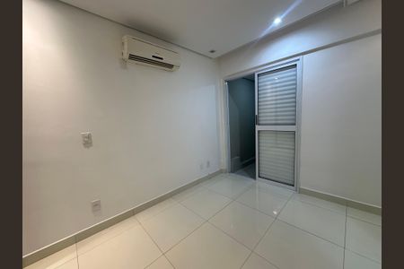 Apartamento para alugar com 78m², 2 quartos e 2 vagas Apartamento para alugar com 78m², 2 quartos e 2 vagasSuíte