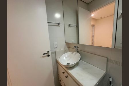 Apartamento para alugar com 78m², 2 quartos e 2 vagas Apartamento para alugar com 78m², 2 quartos e 2 vagasBanheiro da Suíte