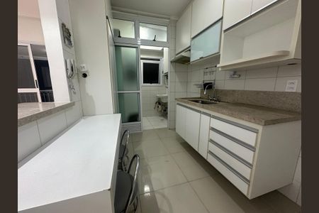 Apartamento para alugar com 78m², 2 quartos e 2 vagas Apartamento para alugar com 78m², 2 quartos e 2 vagasCozinha