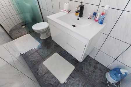 Casa à venda com 150m², 3 quartos e 1 vaga Casa à venda com 150m², 3 quartos e 1 vagaBanheiro da Suíte