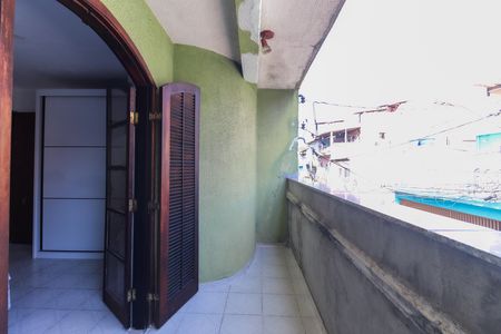 Casa à venda com 150m², 3 quartos e 1 vaga Casa à venda com 150m², 3 quartos e 1 vagaVaranda do Quarto 3 - Suíte