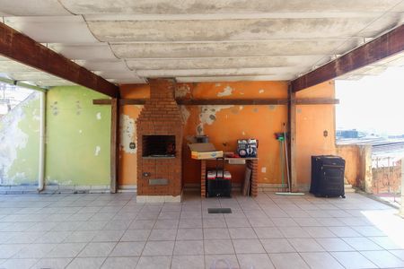 Casa à venda com 150m², 3 quartos e 1 vaga Casa à venda com 150m², 3 quartos e 1 vagaSacada - Churrasqueira