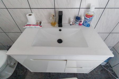 Casa à venda com 150m², 3 quartos e 1 vaga Casa à venda com 150m², 3 quartos e 1 vagaBanheiro da Suíte
