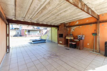Casa à venda com 150m², 3 quartos e 1 vaga Casa à venda com 150m², 3 quartos e 1 vagaSacada