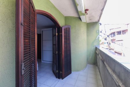 Casa à venda com 150m², 3 quartos e 1 vaga Casa à venda com 150m², 3 quartos e 1 vagaVaranda do Quarto 3 - Suíte