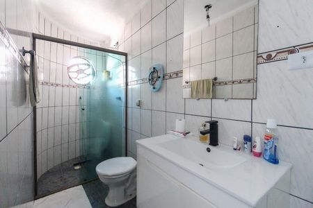 Casa à venda com 150m², 3 quartos e 1 vaga Casa à venda com 150m², 3 quartos e 1 vagaBanheiro da Suíte
