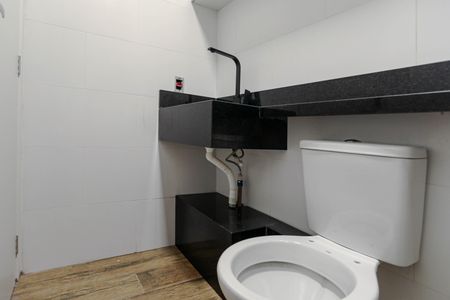 Apartamento para alugar com 47m², 2 quartos e 1 vaga Apartamento para alugar com 47m², 2 quartos e 1 vagaBanheiro