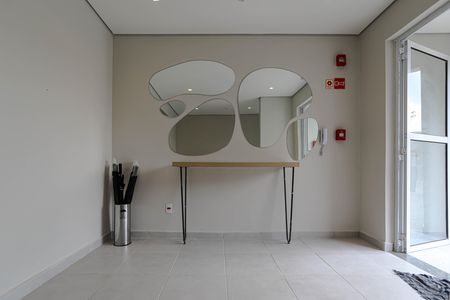 Apartamento para alugar com 47m², 2 quartos e 1 vaga Apartamento para alugar com 47m², 2 quartos e 1 vagaÁrea Comum