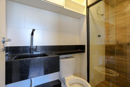 Apartamento para alugar com 47m², 2 quartos e 1 vaga Apartamento para alugar com 47m², 2 quartos e 1 vagaBanheiro