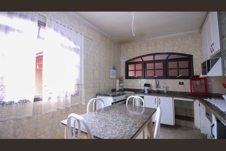 Casa à venda com 146m², 3 quartos e 5 vagas Casa à venda com 146m², 3 quartos e 5 vagasCozinha