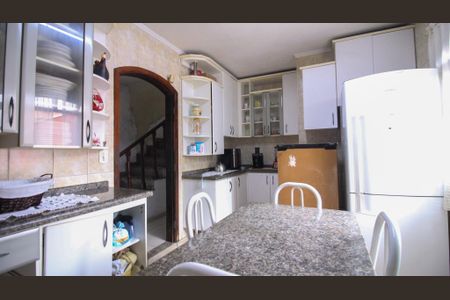 Casa à venda com 146m², 3 quartos e 5 vagas Casa à venda com 146m², 3 quartos e 5 vagasCozinha