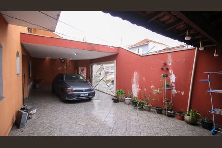 Casa à venda com 146m², 3 quartos e 5 vagas Casa à venda com 146m², 3 quartos e 5 vagasGaragem