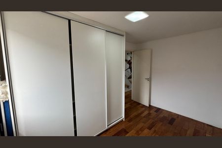Apartamento para alugar com 70m², 2 quartos e 2 vagas Apartamento para alugar com 70m², 2 quartos e 2 vagasQuarto