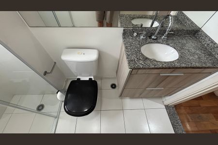 Apartamento para alugar com 70m², 2 quartos e 2 vagas Apartamento para alugar com 70m², 2 quartos e 2 vagasBanheiro