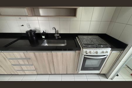 Apartamento para alugar com 70m², 2 quartos e 2 vagas Apartamento para alugar com 70m², 2 quartos e 2 vagasCozinha