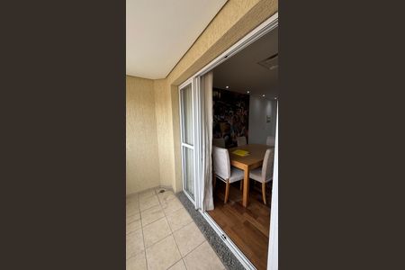Apartamento para alugar com 70m², 2 quartos e 2 vagas Apartamento para alugar com 70m², 2 quartos e 2 vagasSala - Sala de Jantar Varanda