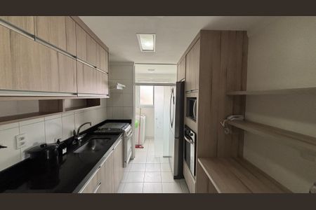 Apartamento para alugar com 70m², 2 quartos e 2 vagas Apartamento para alugar com 70m², 2 quartos e 2 vagasCozinha
