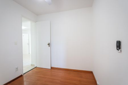 Apartamento para alugar com 65m², 3 quartos e 1 vaga Apartamento para alugar com 65m², 3 quartos e 1 vagaQuarto