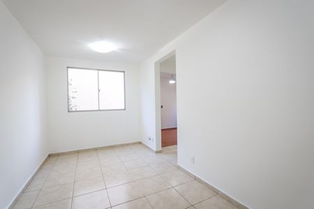 Apartamento para alugar com 65m², 3 quartos e 1 vaga Apartamento para alugar com 65m², 3 quartos e 1 vagaSala