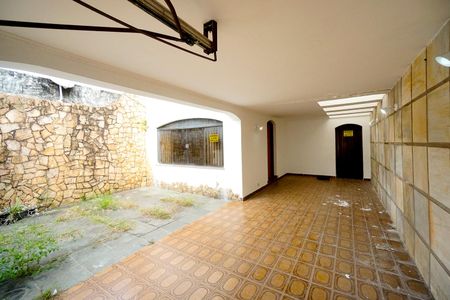 Casa para alugar com 200m², 3 quartos e 3 vagas Casa para alugar com 200m², 3 quartos e 3 vagasGaragem