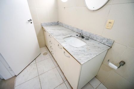 Casa para alugar com 200m², 3 quartos e 3 vagas Casa para alugar com 200m², 3 quartos e 3 vagasPia