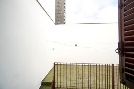 Casa para alugar com 200m², 3 quartos e 3 vagas Casa para alugar com 200m², 3 quartos e 3 vagasVista do quarto 01