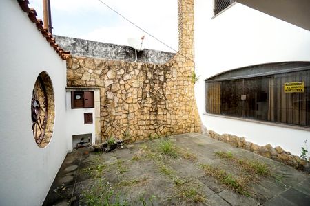 Casa para alugar com 200m², 3 quartos e 3 vagas Casa para alugar com 200m², 3 quartos e 3 vagasJardim