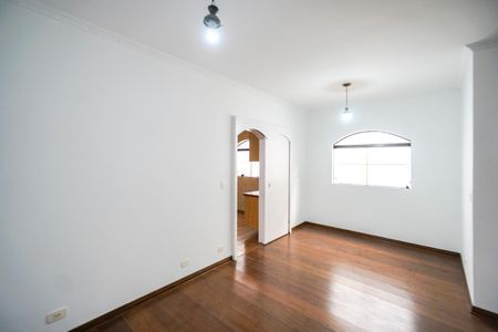 Casa para alugar com 200m², 3 quartos e 3 vagas Casa para alugar com 200m², 3 quartos e 3 vagasSala de jantar