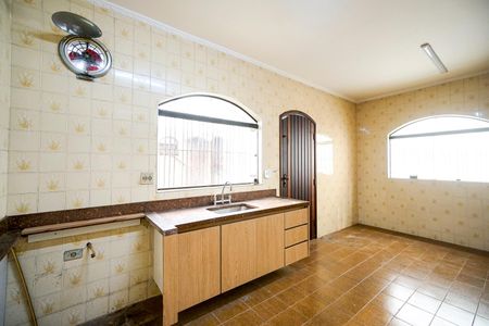 Casa para alugar com 200m², 3 quartos e 3 vagas Casa para alugar com 200m², 3 quartos e 3 vagasCozinha