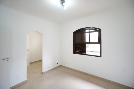 Casa para alugar com 200m², 3 quartos e 3 vagas Casa para alugar com 200m², 3 quartos e 3 vagasSuíte
