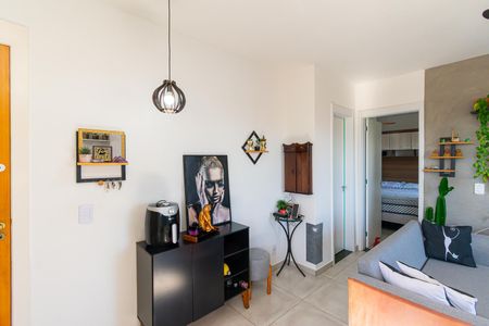 Sala de casa de condomínio à venda com 1 quarto, 44m² em Vila Paulo Silas, São Paulo