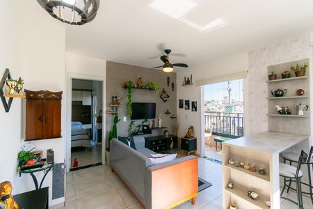 Sala de casa de condomínio à venda com 1 quarto, 44m² em Vila Paulo Silas, São Paulo