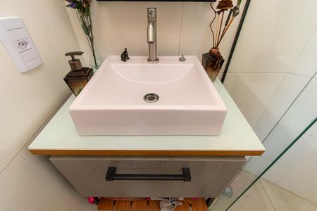 Casa de condomínio à venda com 44m², 1 quarto e 1 vagaBanheiro