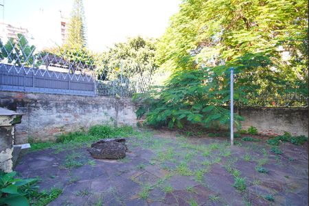 Casa à venda com 160m², 4 quartos e 2 vagasQuintal