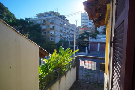 Sala 1 - Vista de casa à venda com 4 quartos, 160m² em São João, Porto Alegre