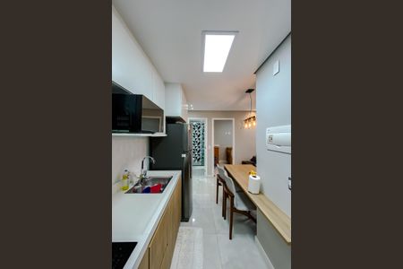 Apartamento à venda com 38m², 2 quartos e 1 vaga Apartamento à venda com 38m², 2 quartos e 1 vagaCozinha e Área de Serviço
