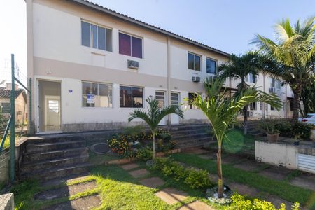Apartamento para alugar com 61m², 2 quartos e 1 vaga Apartamento para alugar com 61m², 2 quartos e 1 vagaFachada