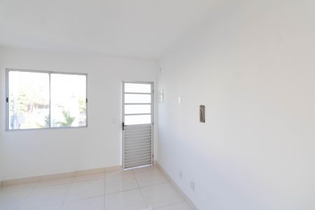 Sala de apartamento para alugar com 2 quartos, 61m² em Guaratiba, Rio de Janeiro