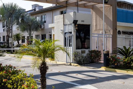 Apartamento para alugar com 61m², 2 quartos e 1 vaga Apartamento para alugar com 61m², 2 quartos e 1 vagaFachada do condomínio