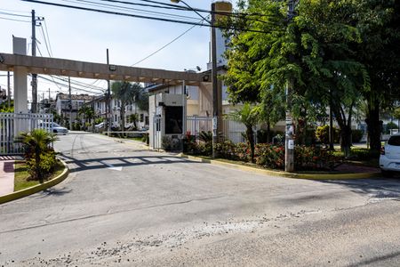Apartamento para alugar com 61m², 2 quartos e 1 vaga Apartamento para alugar com 61m², 2 quartos e 1 vagaFachada do condomínio