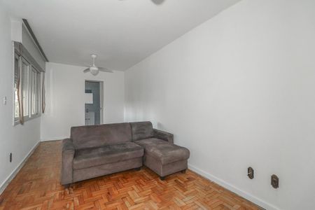 Sala / Quarto de kitnet/studio para alugar com 1 quarto, 32m² em Vila Ipiranga, Porto Alegre
